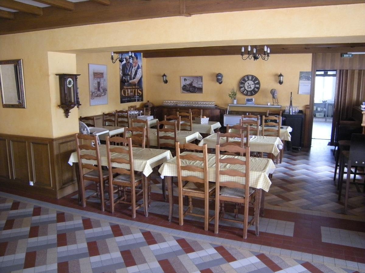 Hotel Gites Des Touristes Vollore-Montagne Eksteriør billede